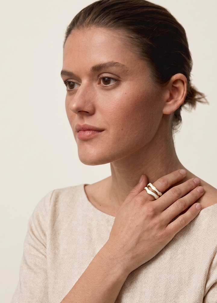 Marea | Anillo ajustable bañado en oro de 18 quilates